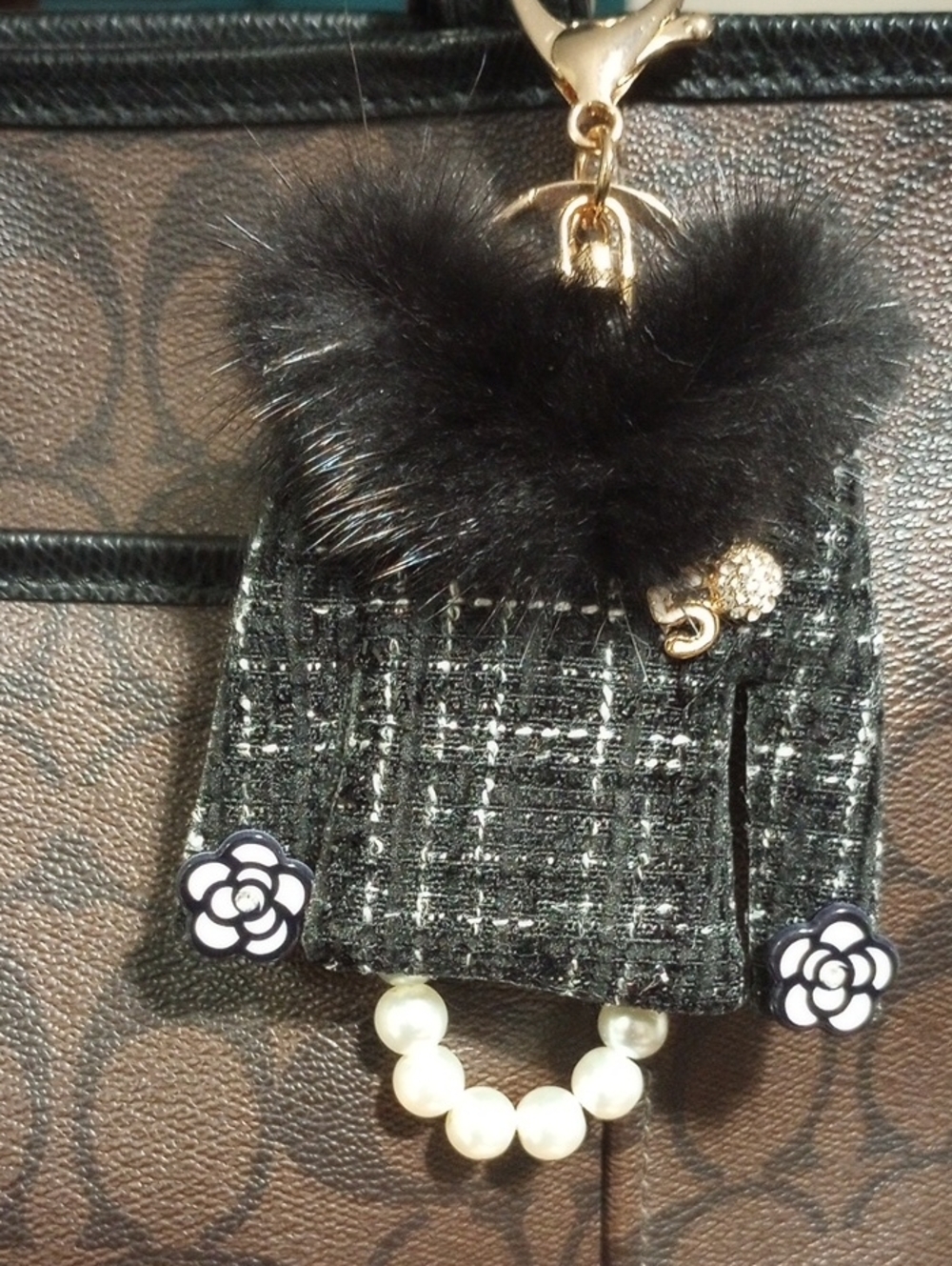 Tweed Bag Charm With Pearls - Picture 3 of 15